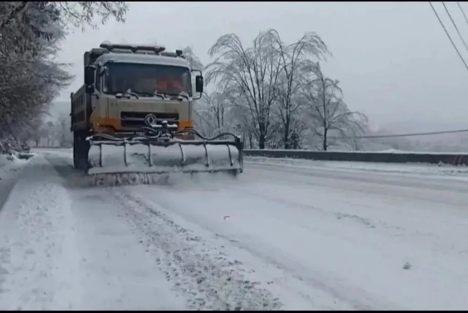 高速服务区大变样!停车更便、服务更暖
