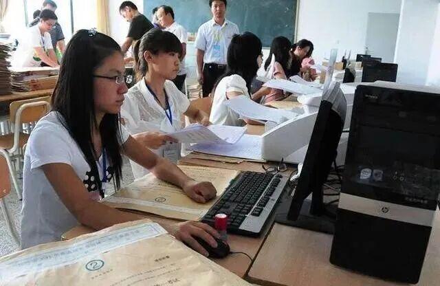 高考真题卷面分多重要?好字让老师多给分