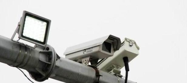 如何分辨道路上摄像头种类用途,避免开车违章,违章摄像头详解