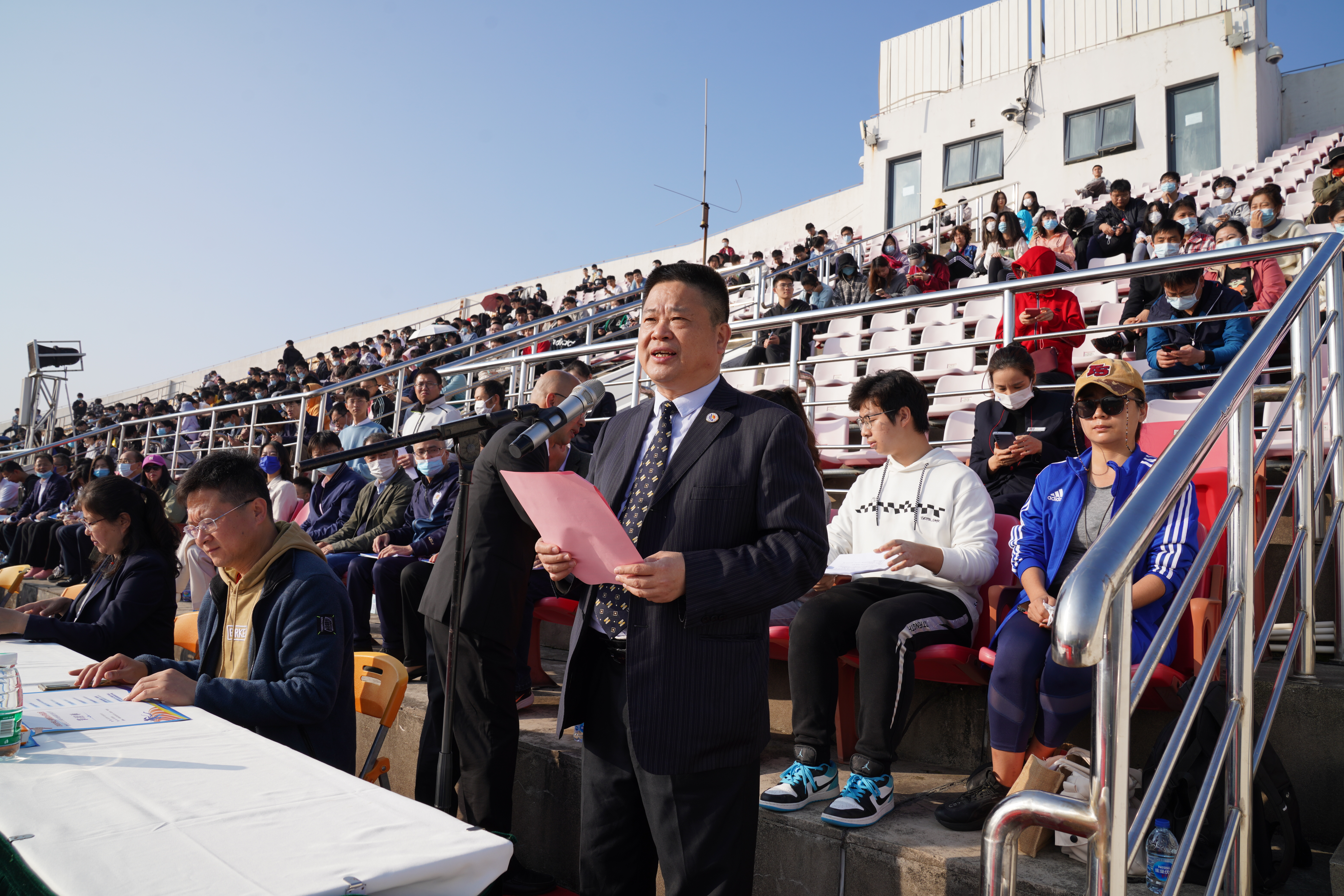 2022年上海海洋大学运动会隆重开幕,领导师生齐聚