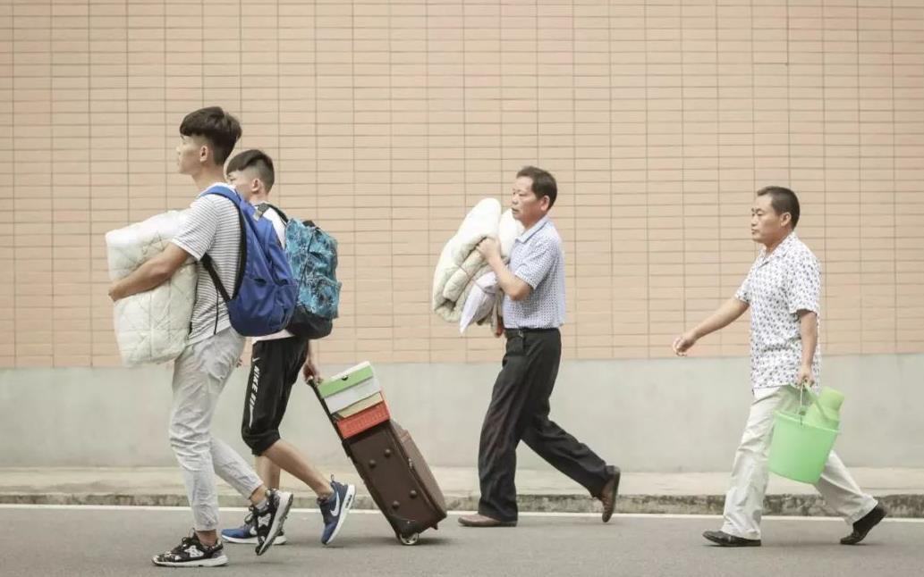 大一新生父母看过来!4年大学要花多少钱?答案都在这了