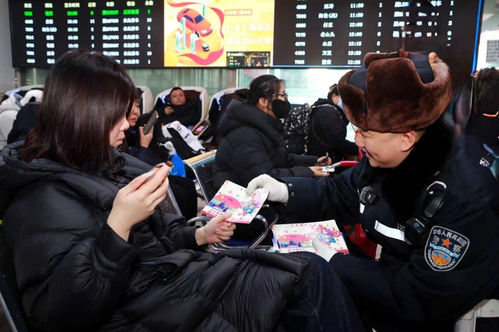 哈尔滨交管部门多措并举,全力保障春运道路交通安全