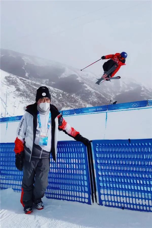 哈尔滨工大 22 人助力北京冬奥会,展示中国冰雪成就与裁判风采