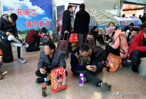 距过年还有俩月,为啥一些农民工兄弟已开始返乡?