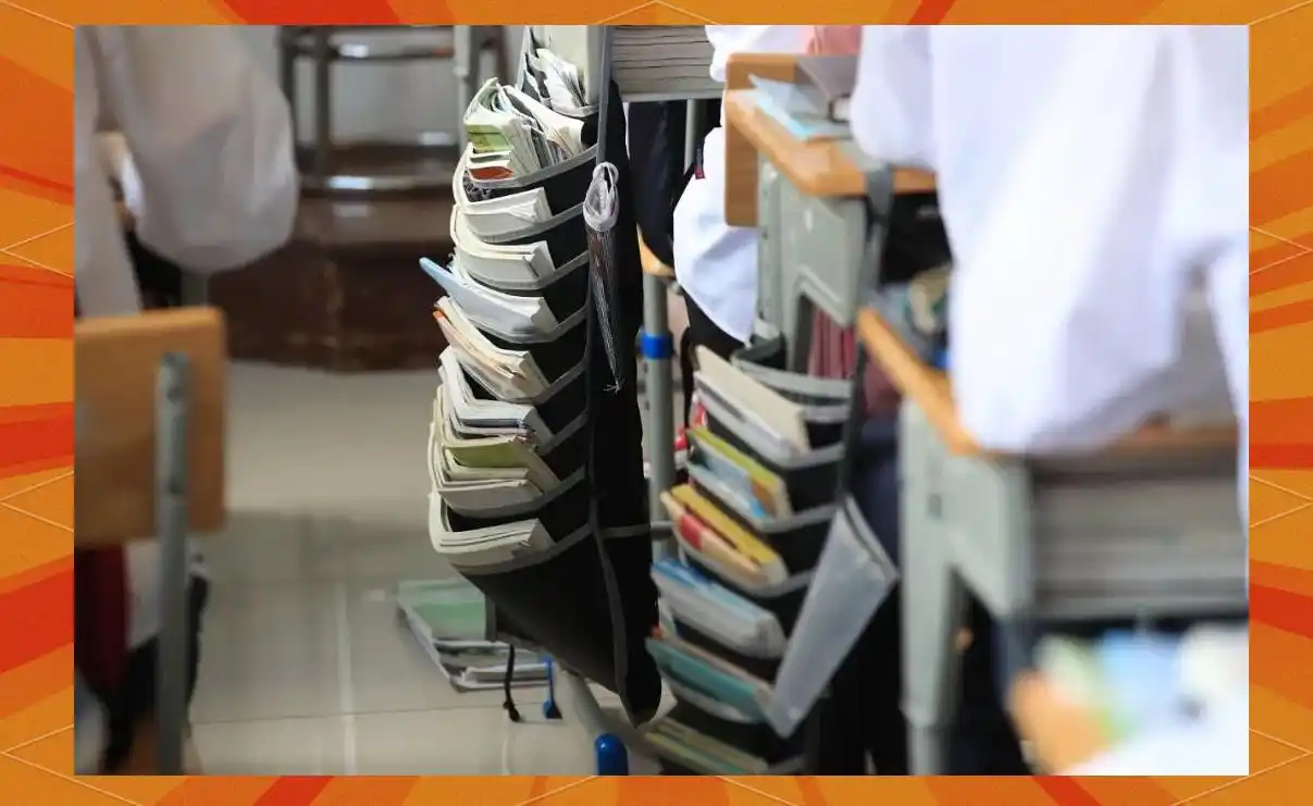 新高考12种选科组合登场,单科热度悬殊,有人为圆警校梦冒险转科