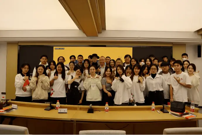 大学生创业指南：资源整合与热爱同行，钱塘区政策助力